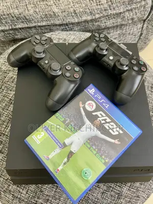 Play Station 4 Slim, 2 Controllers and Fc 25 Game