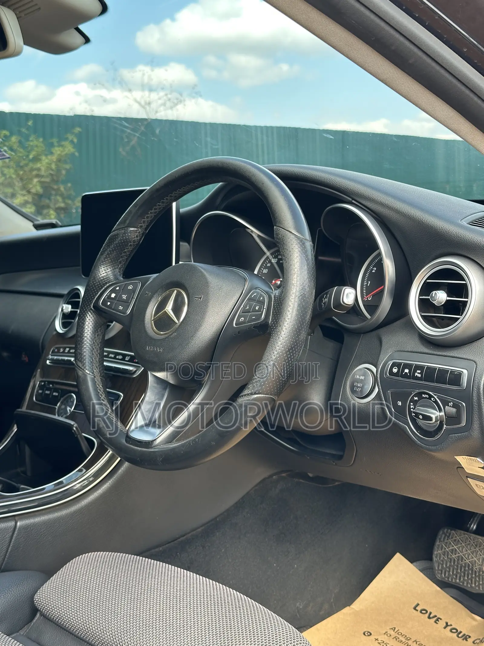 Mercedes-Benz C200 2015 Black