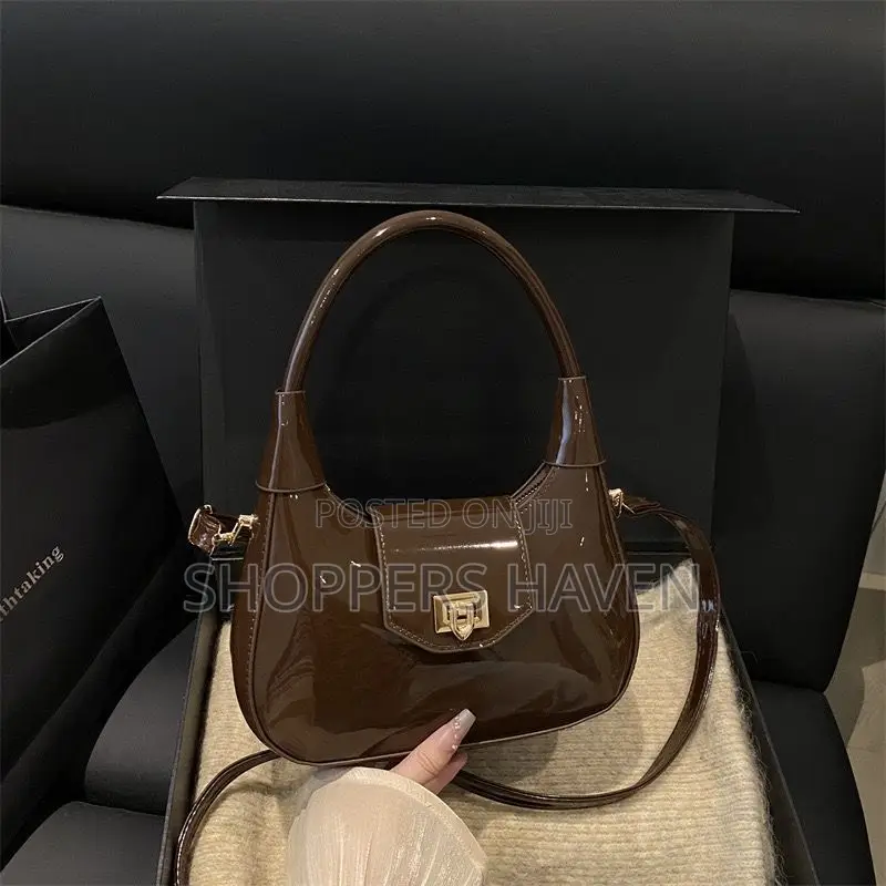 Wetlook Sling Bag