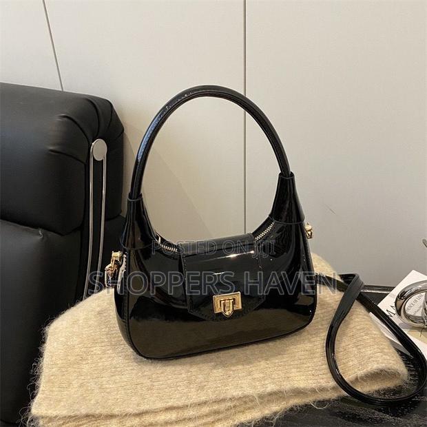 Wetlook Sling Bag - thumbnail 3