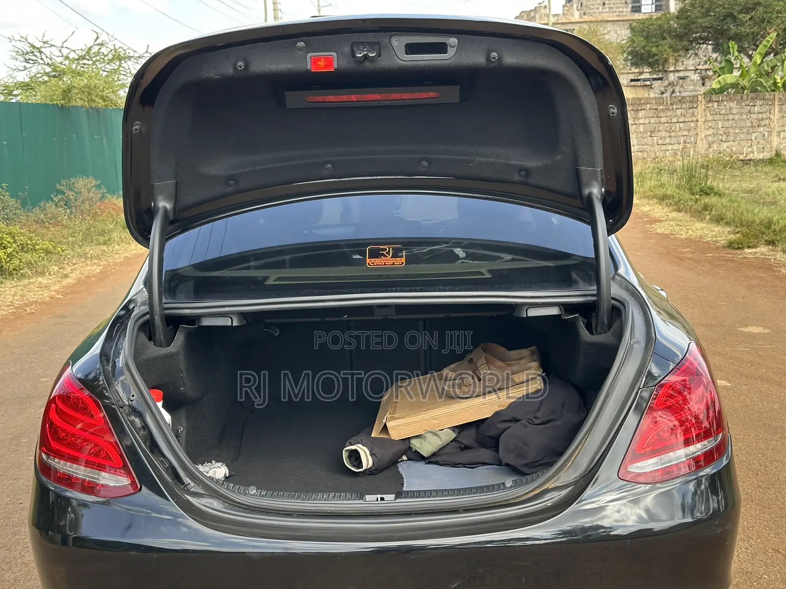 Mercedes-Benz C200 2015 Black