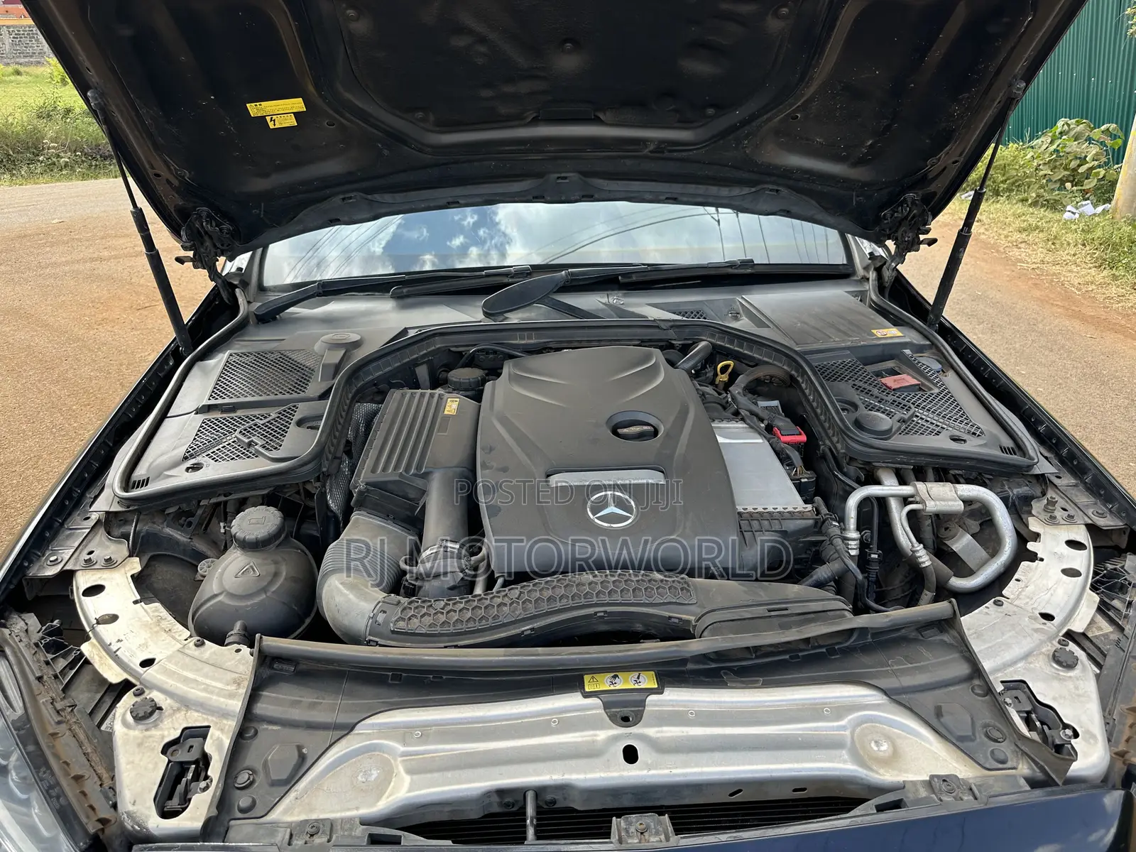 Mercedes-Benz C200 2015 Black