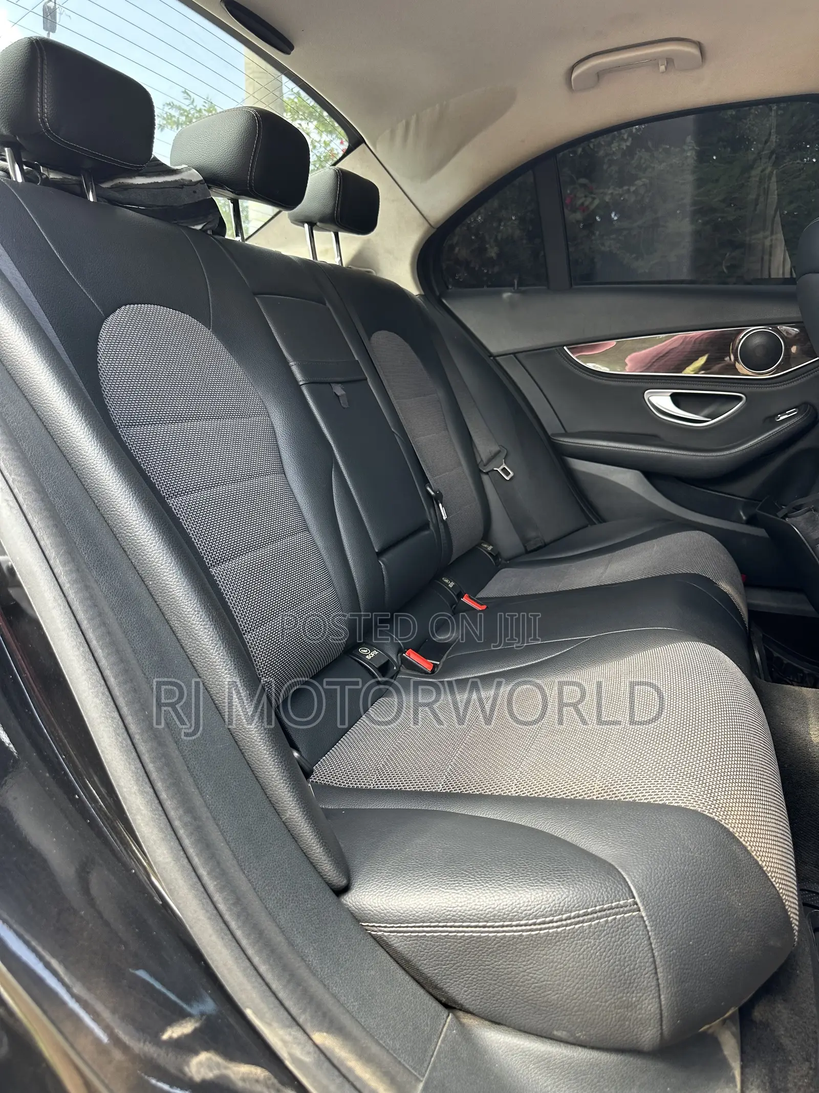 Mercedes-Benz C200 2015 Black