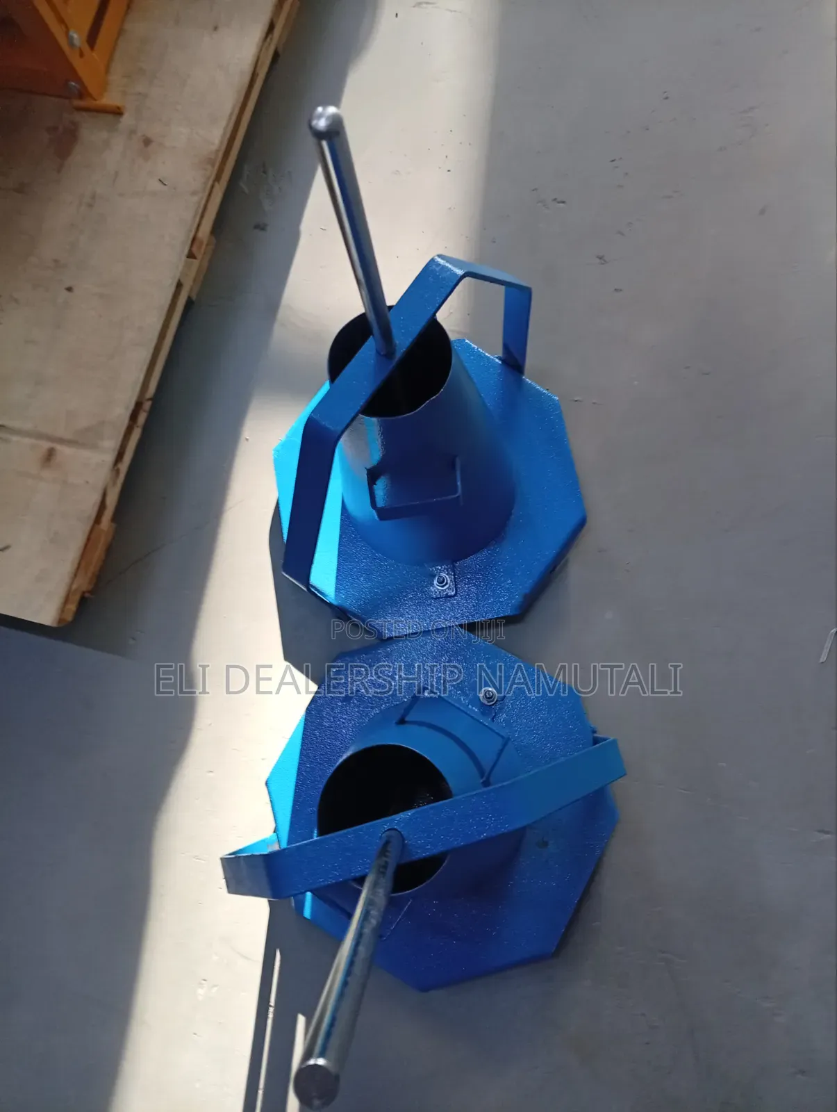 Concrete Slump Test Mould With Heavy-Duty Base