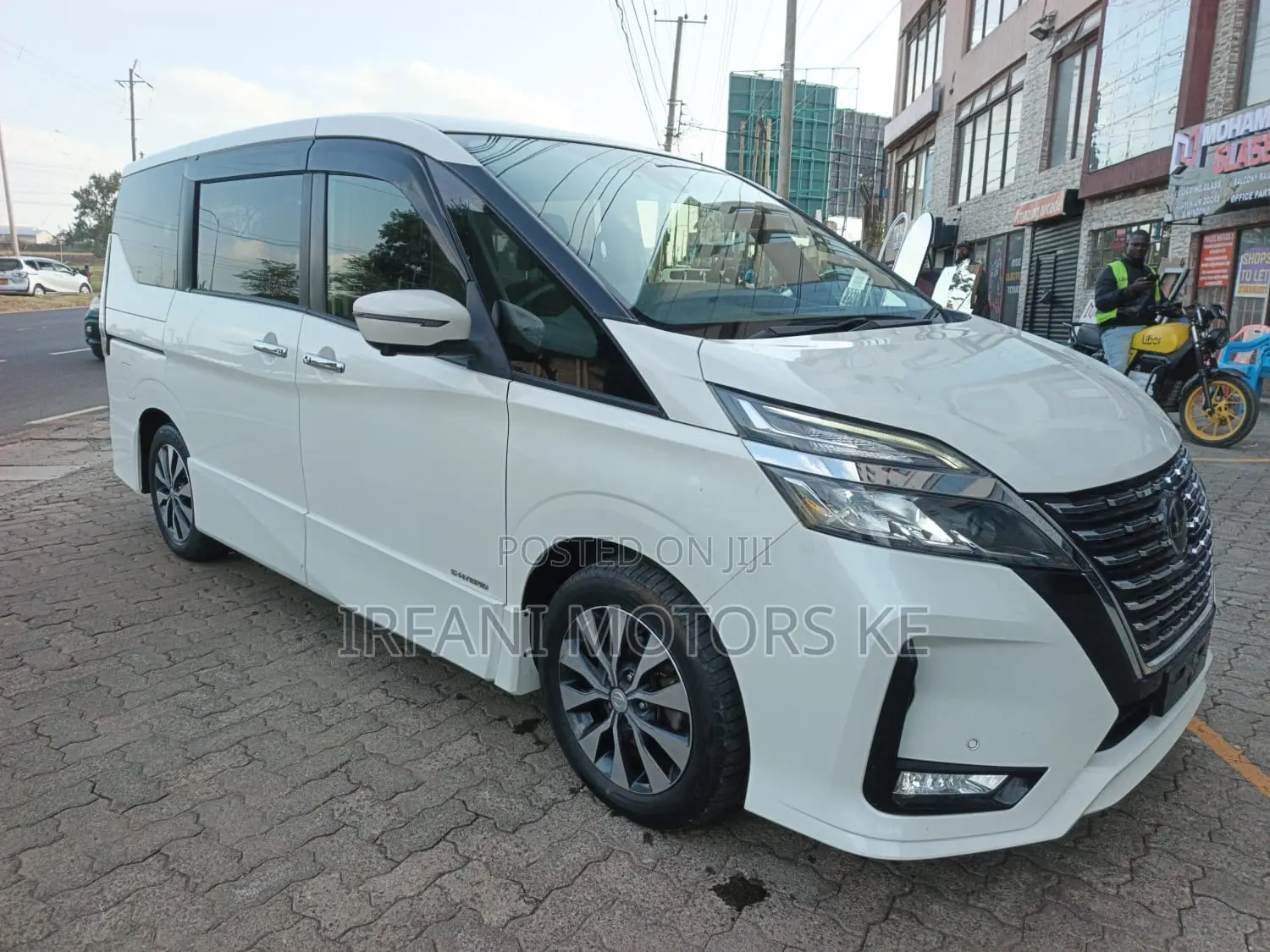 Nissan Serena 2019 White