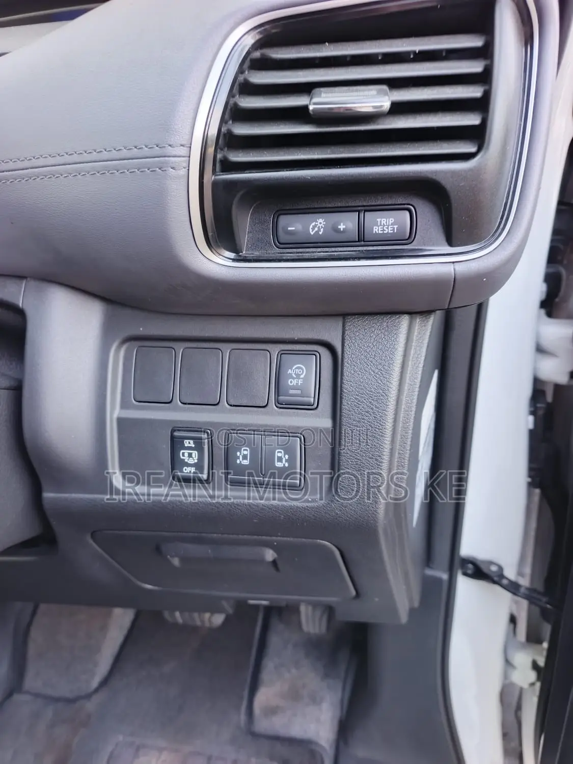Nissan Serena 2019 White