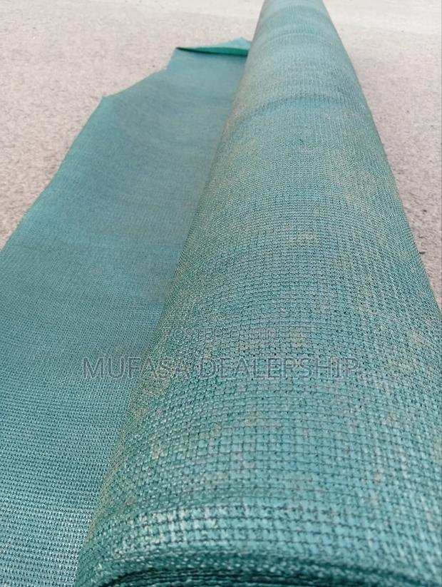 90% Dark Green Privacy Screen Net