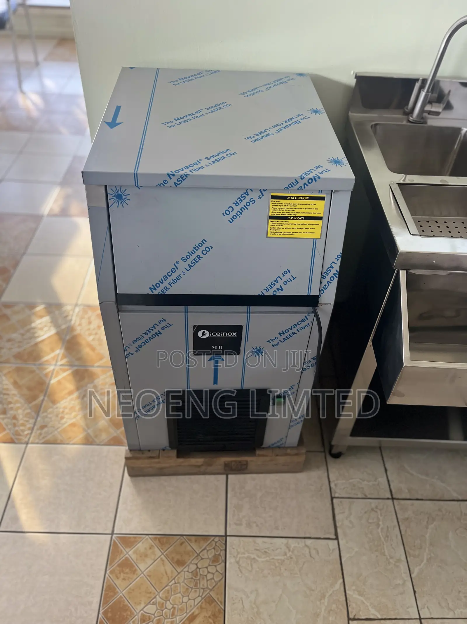 Commercial Ice Maker Machine – Fast Reliable Ice Production