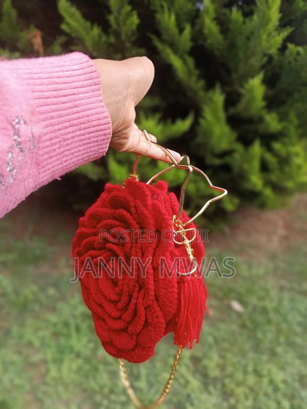 Rose Crotchet Handbag - thumbnail 2