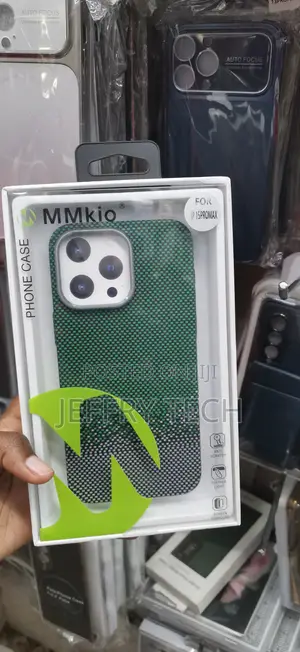 iPhone 15 Pro Max,Distinctive Dot-Matrix Gradient Case