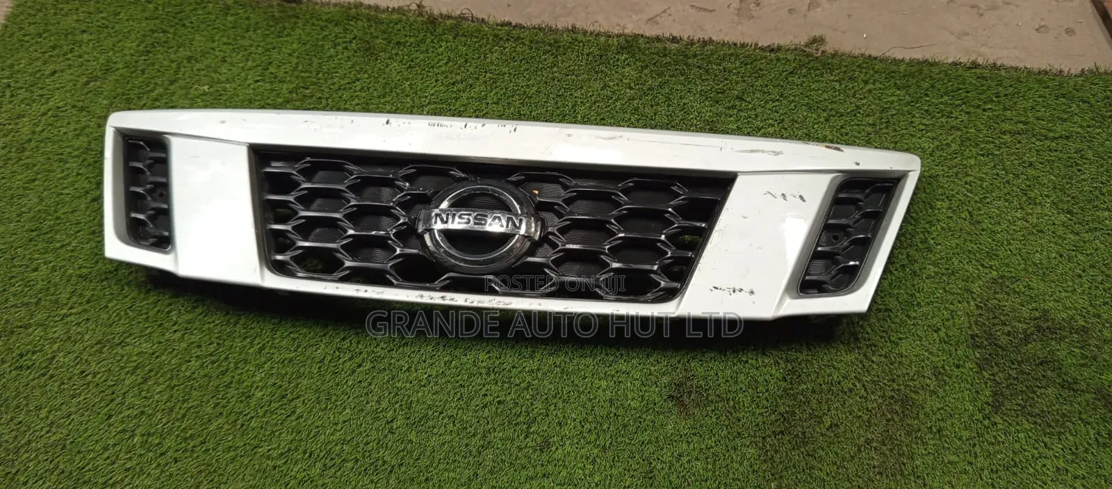Caravan Nv350 Grill
