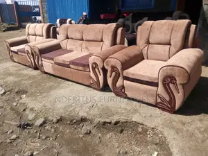 Brown Kangaroo Seat