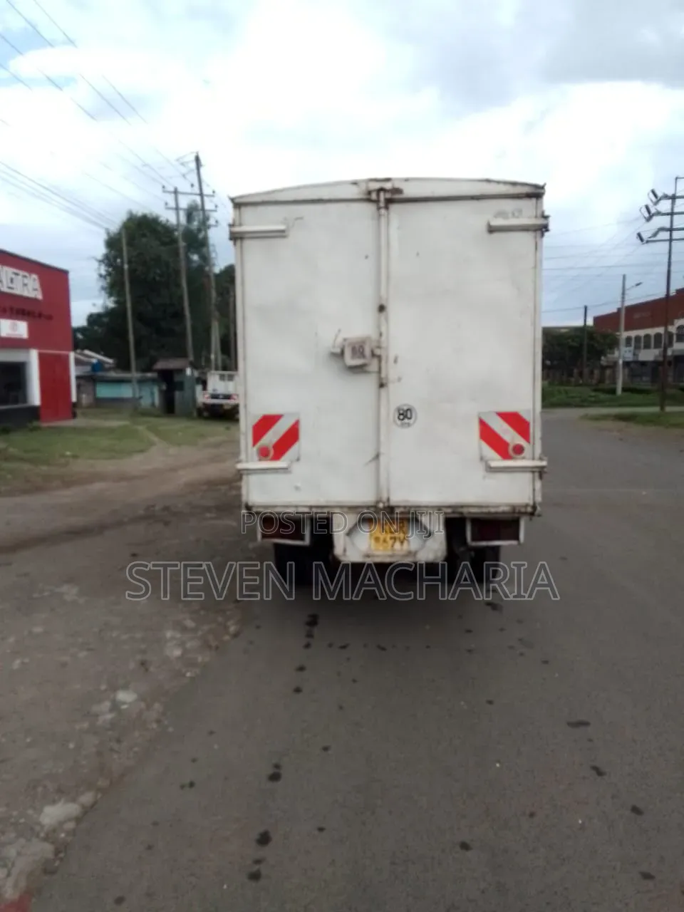 Mitsubishi Canter 4d33