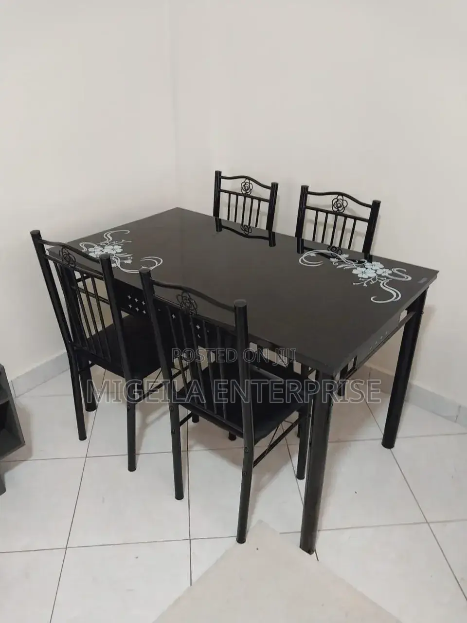 Executive 4 Sitter Dinning Table