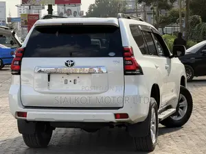 Toyota Land Cruiser Prado 2.7 2019 White