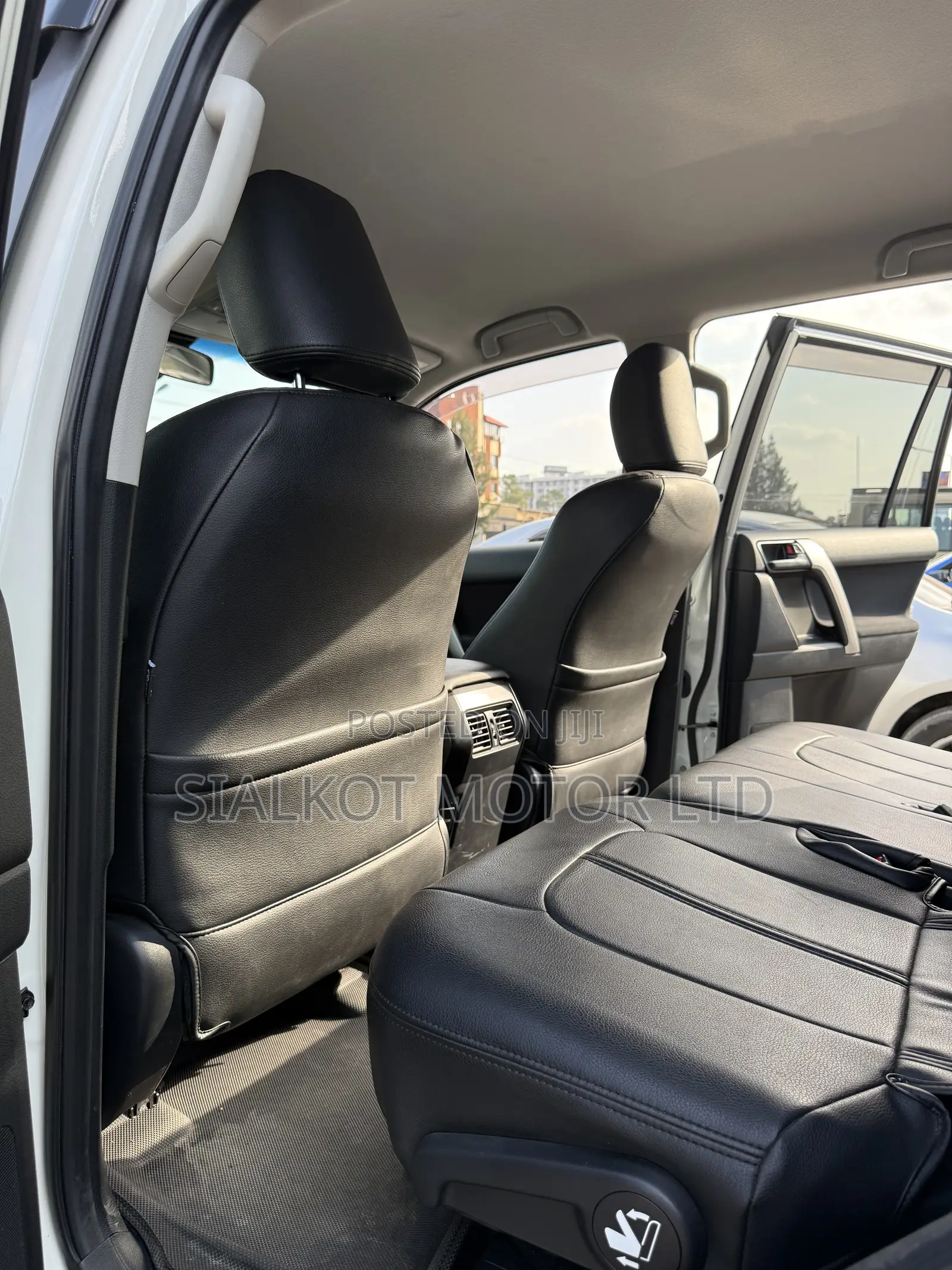 Toyota Land Cruiser Prado 2.7 2019 White