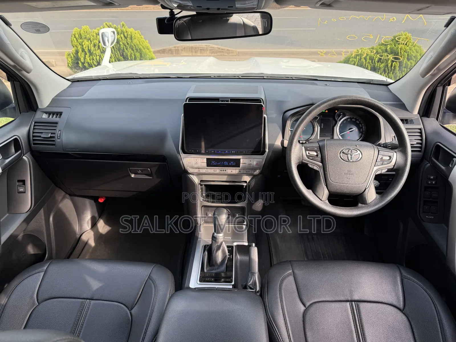 Toyota Land Cruiser Prado 2.7 2019 White