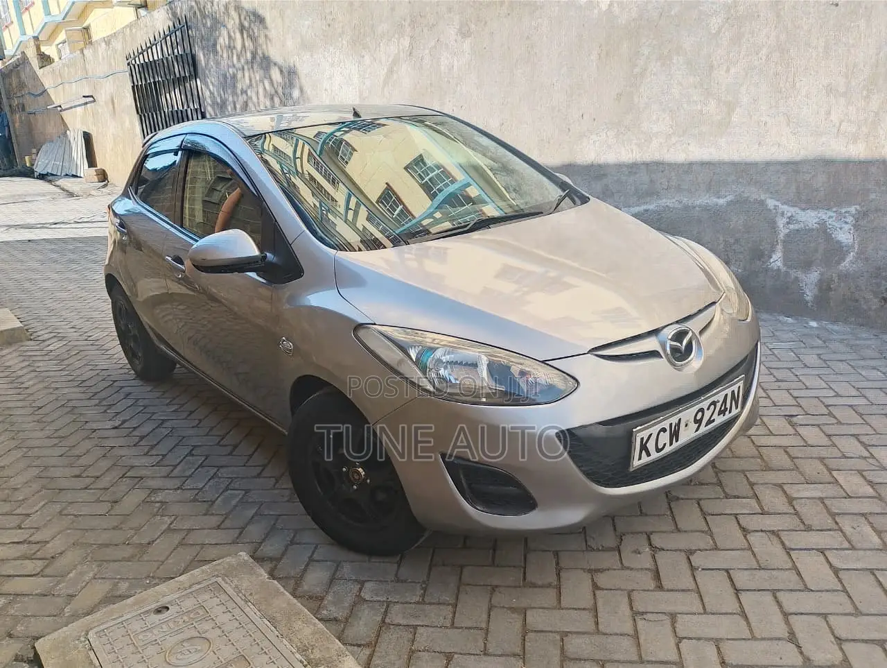 Mazda Demio 2011 Gray
