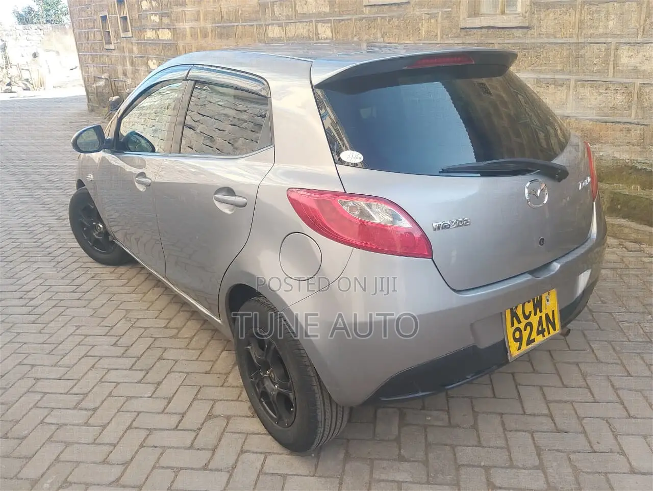 Mazda Demio 2011 Gray