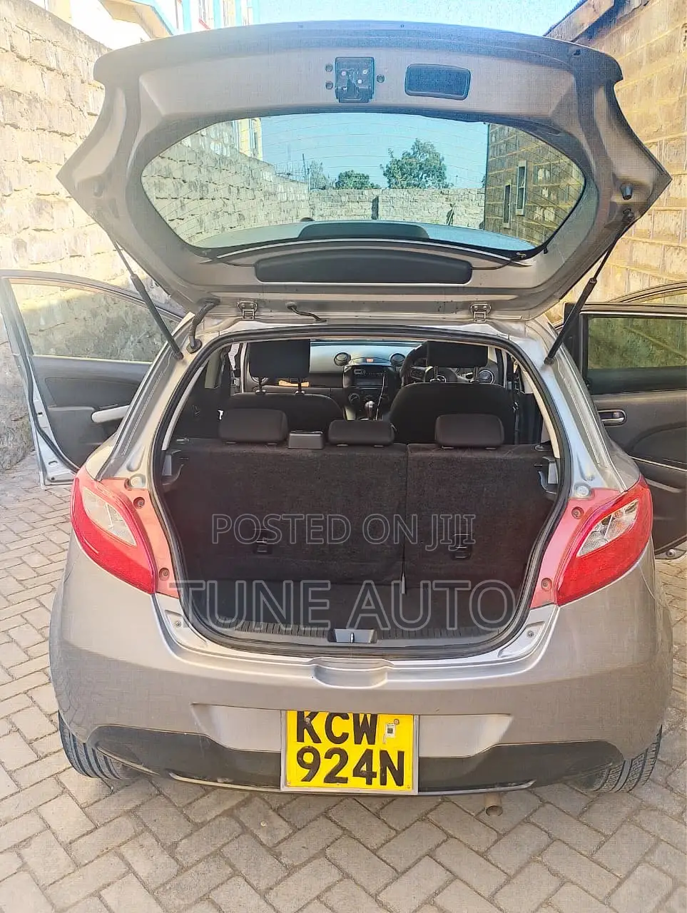 Mazda Demio 2011 Gray
