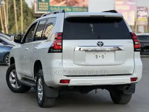Toyota Land Cruiser Prado 2.7 2021 White