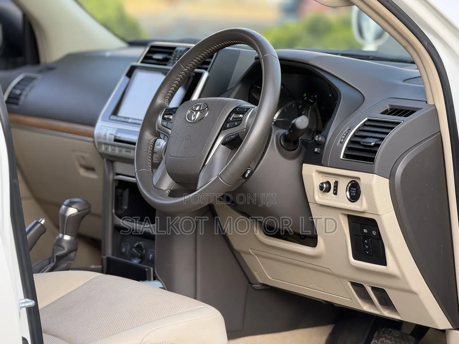 Toyota Land Cruiser Prado 2.7 2021 White