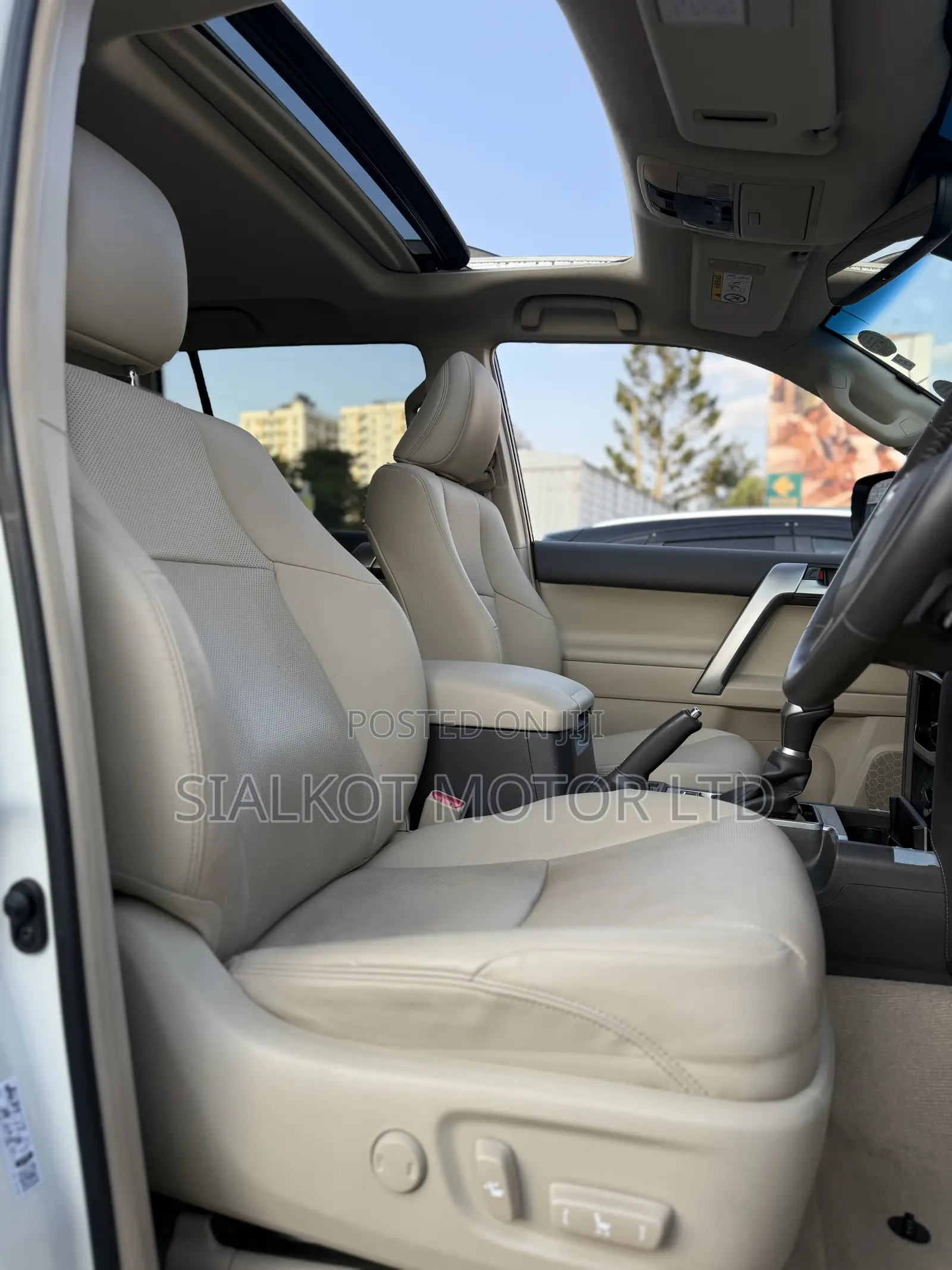 Toyota Land Cruiser Prado 2.7 2021 White