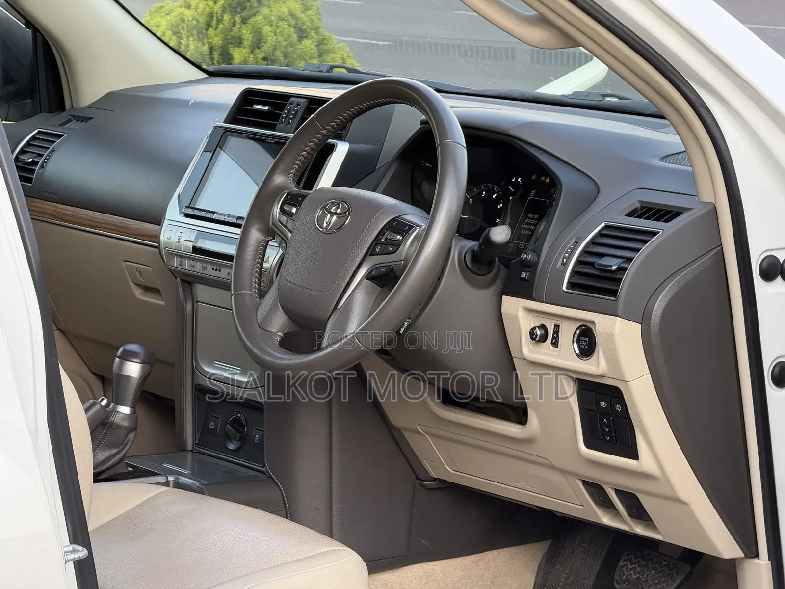 Toyota Land Cruiser Prado 2.7 2019 White