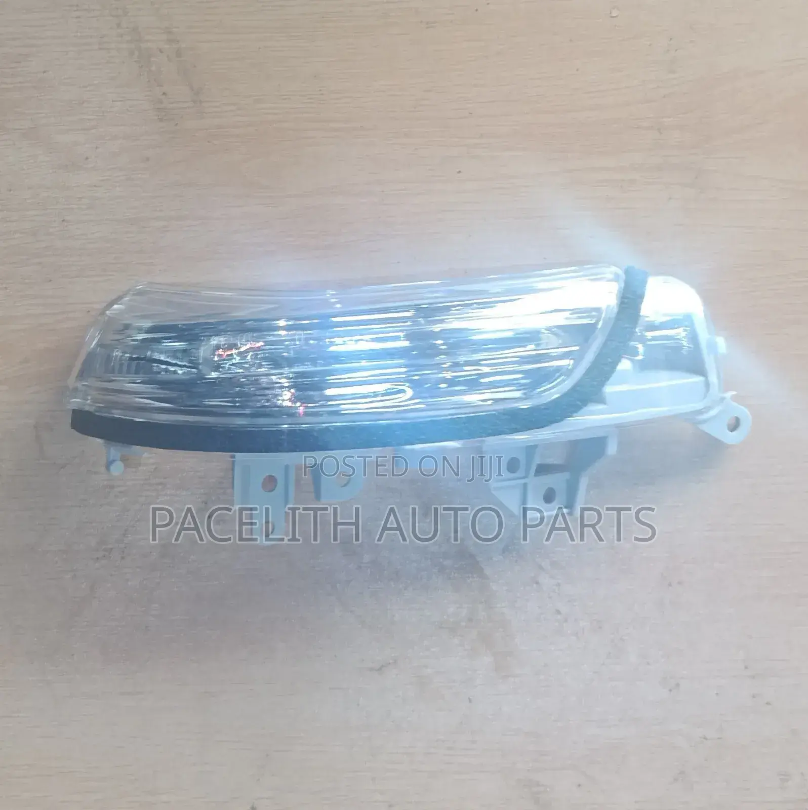 Side Mirror Indicator Ractis 2010/ Subaru Trezia