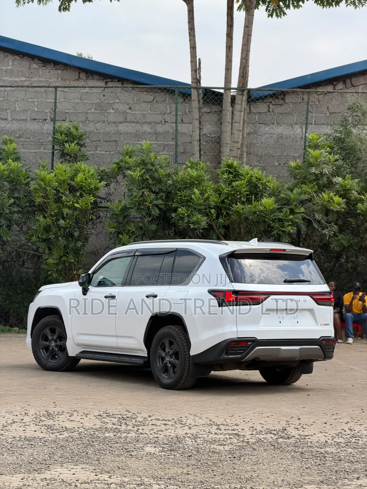 Lexus LX 2022 White