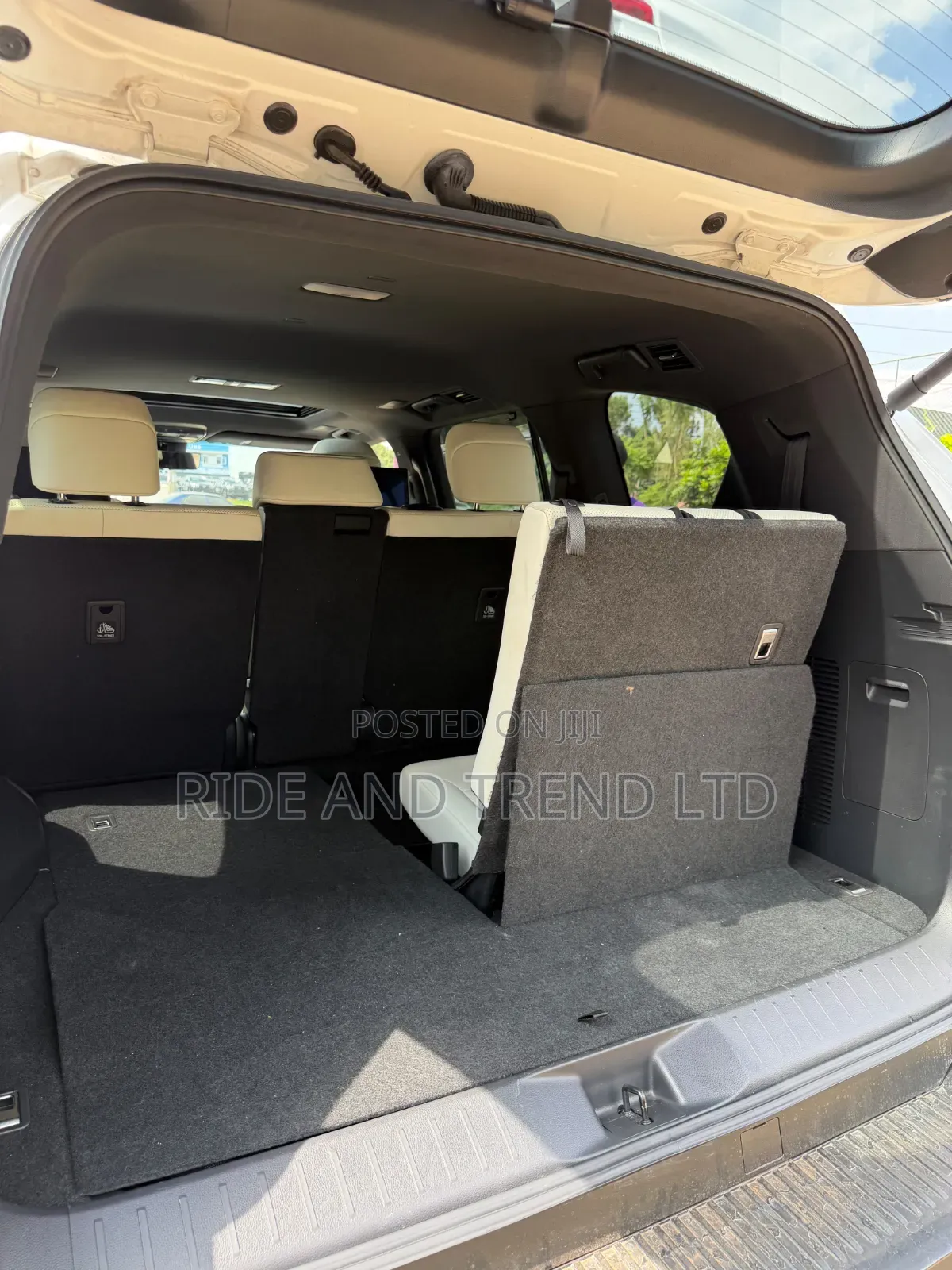 Lexus LX 2022 White