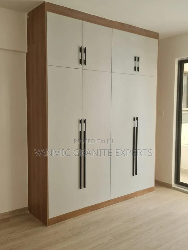 Built-in Sliding Wardrobes – Vanmic Granite Experts - thumbnail 3