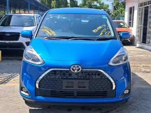 Toyota Sienta 2019 Blue