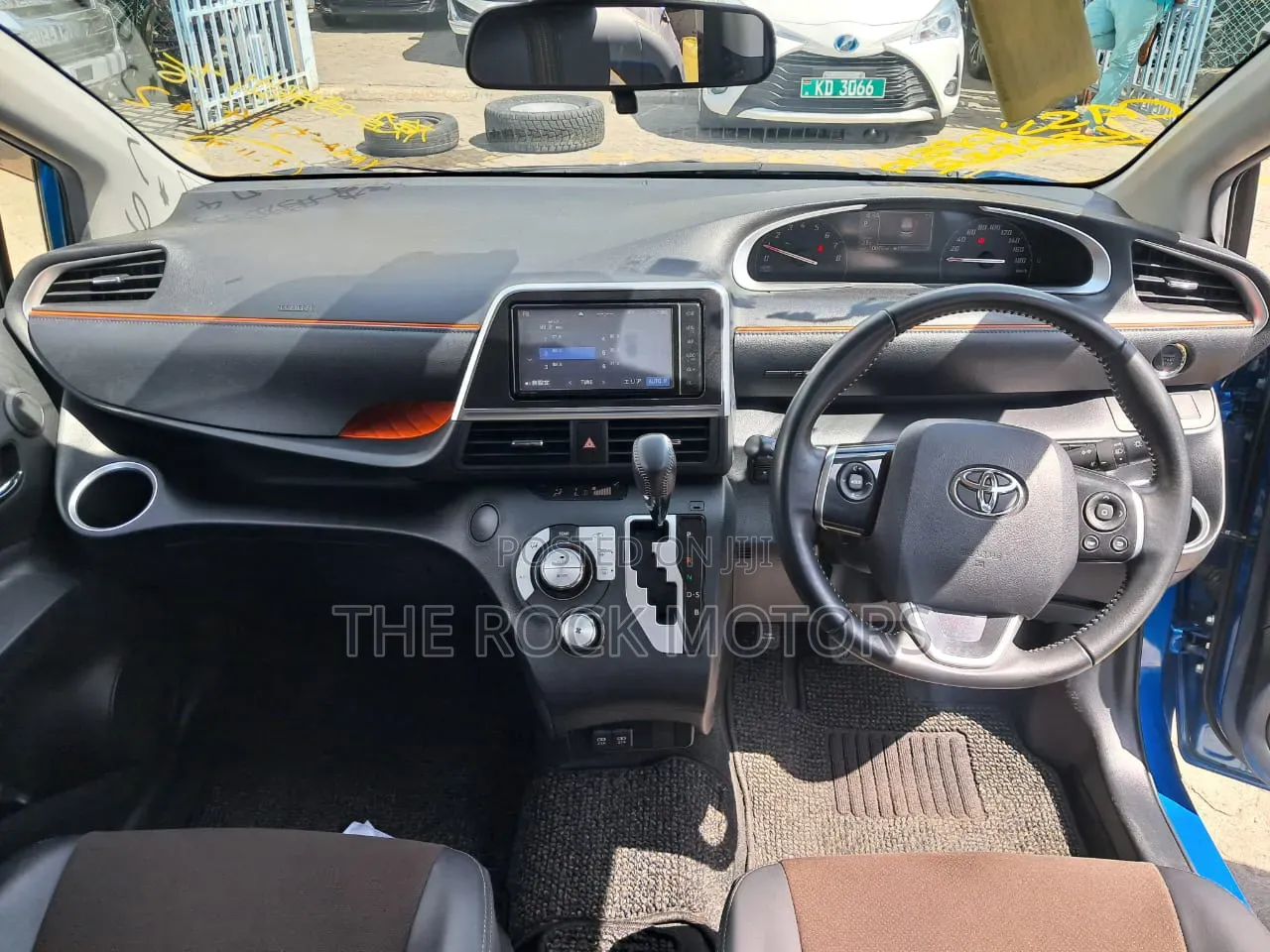 Toyota Sienta 2019 Blue