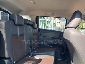 Toyota Sienta 2019 Blue