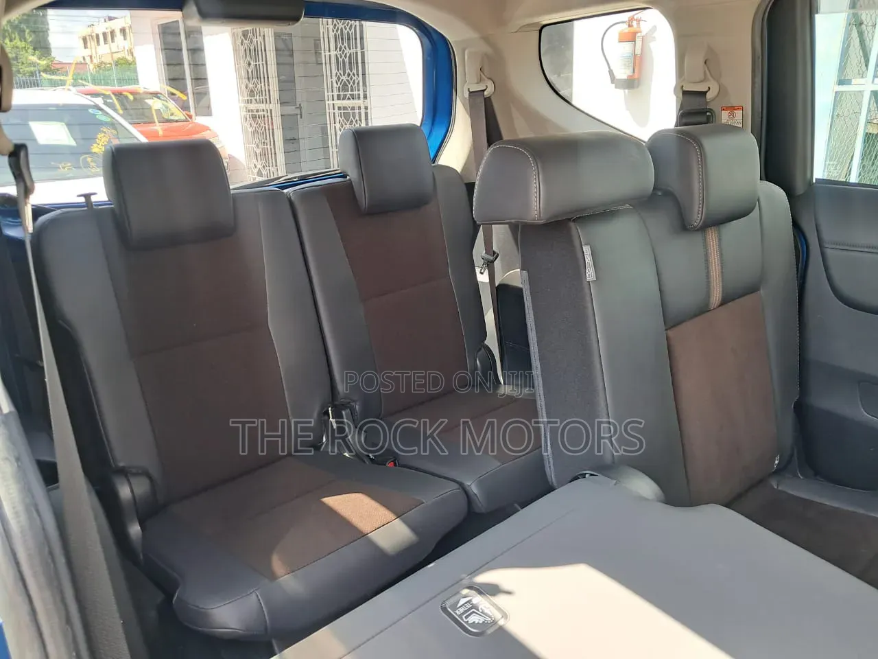 Toyota Sienta 2019 Blue