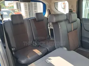 Toyota Sienta 2019 Blue