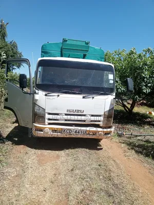 Isuzu NQR 5t 2012model