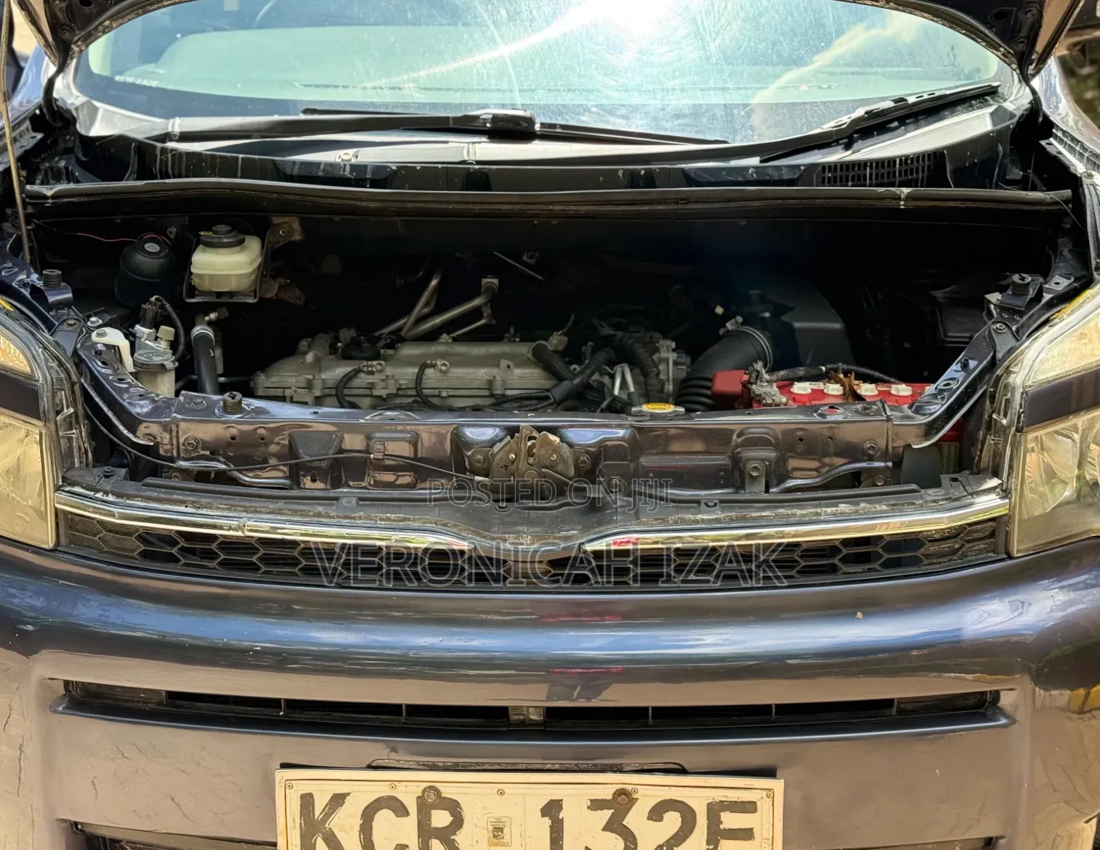 Toyota Voxy 2011 Blue