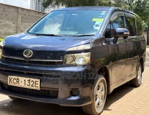 Toyota Voxy 2011 Blue