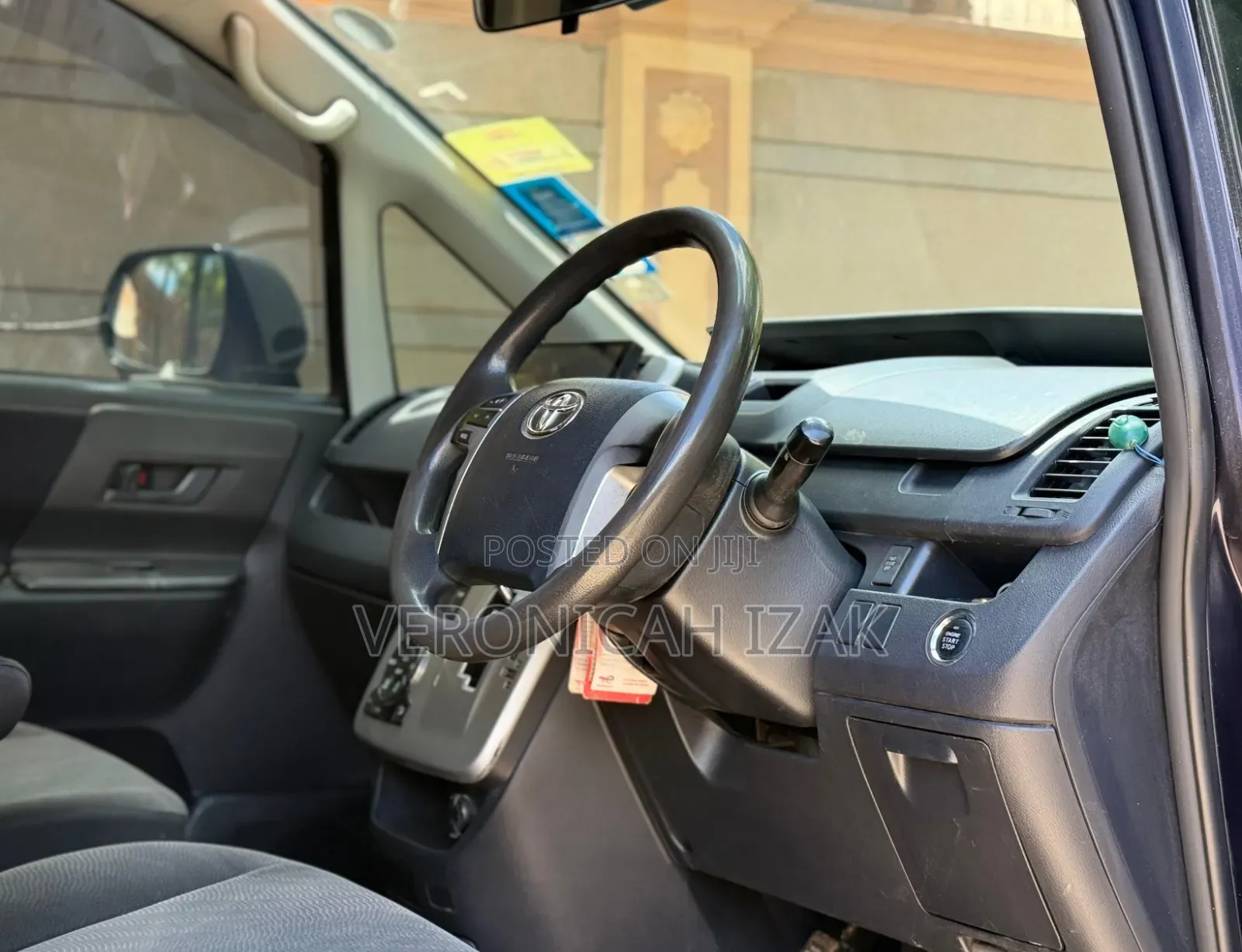 Toyota Voxy 2011 Blue