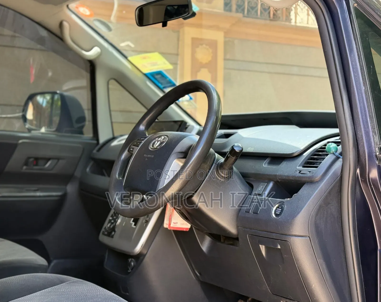 Toyota Voxy 2011 Blue