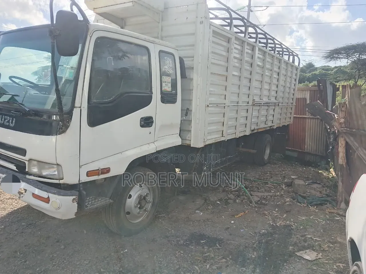 Isuzu FRR 2014 White 8.2l Diesel