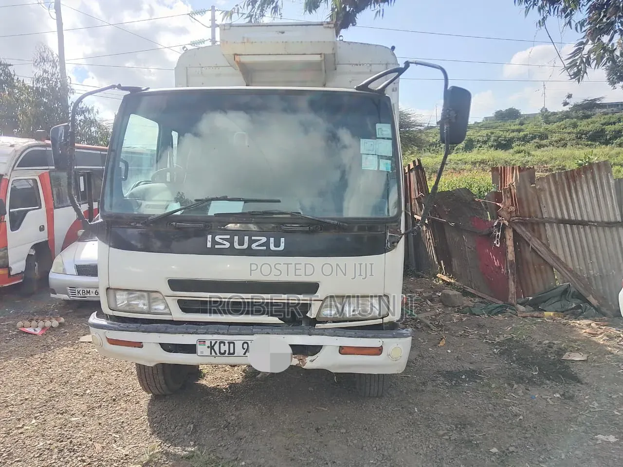 Isuzu FRR 2014 White 8.2l Diesel