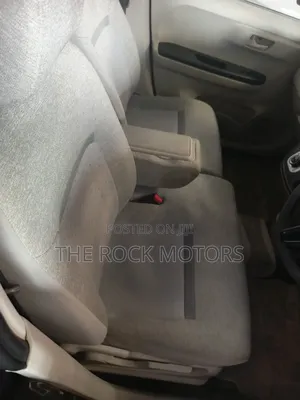 Toyota Passo 2019 Maroon