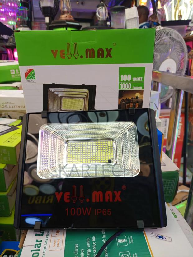 Veii.Max 100w Solar Flood Light Ip65 Waterproof Security Lamp