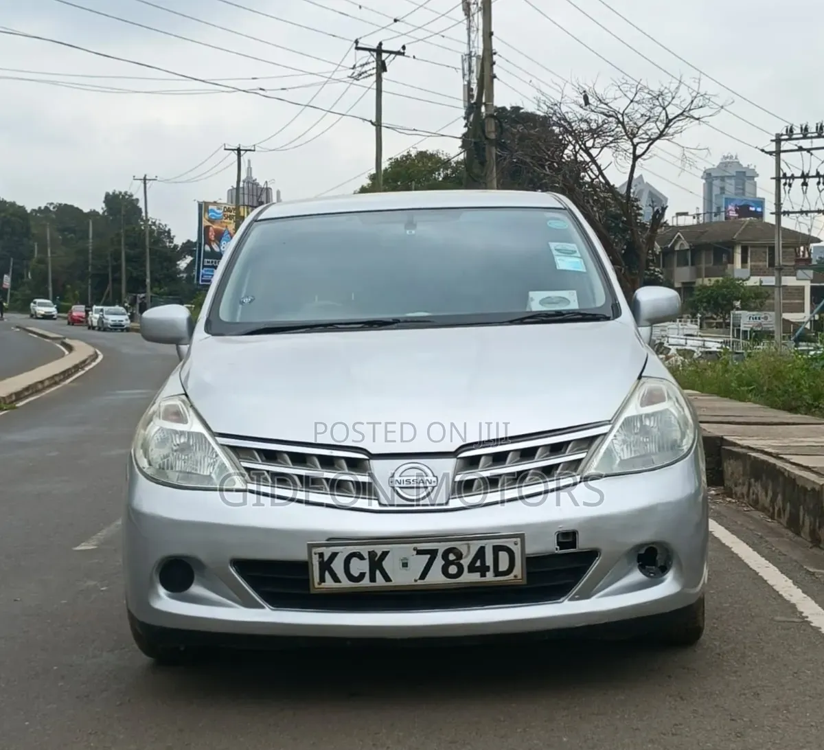 Nissan Tiida 2009 Silver