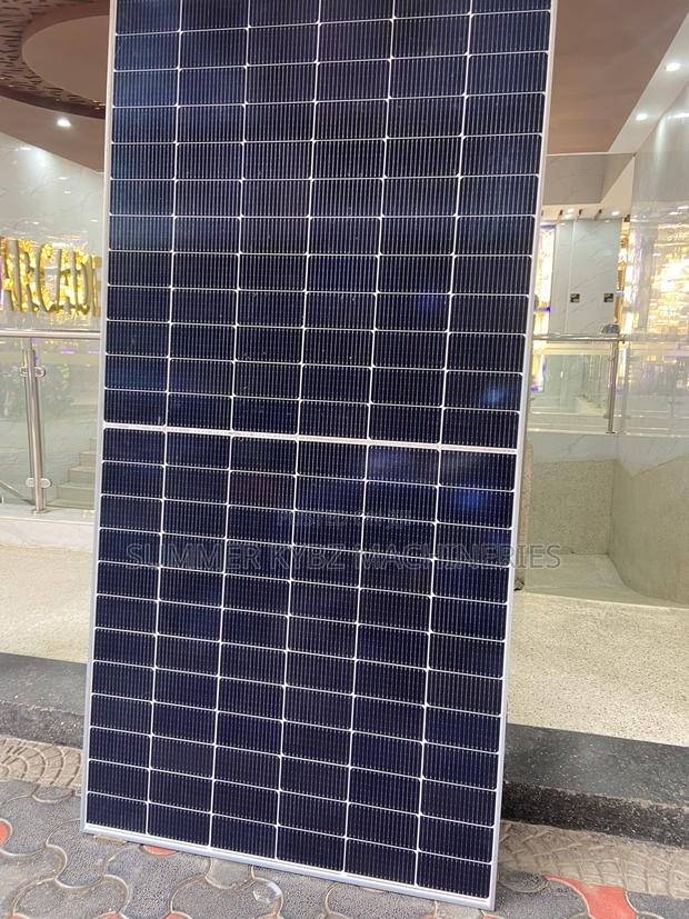 585 Monocrystalline Solar Panel - thumbnail 2