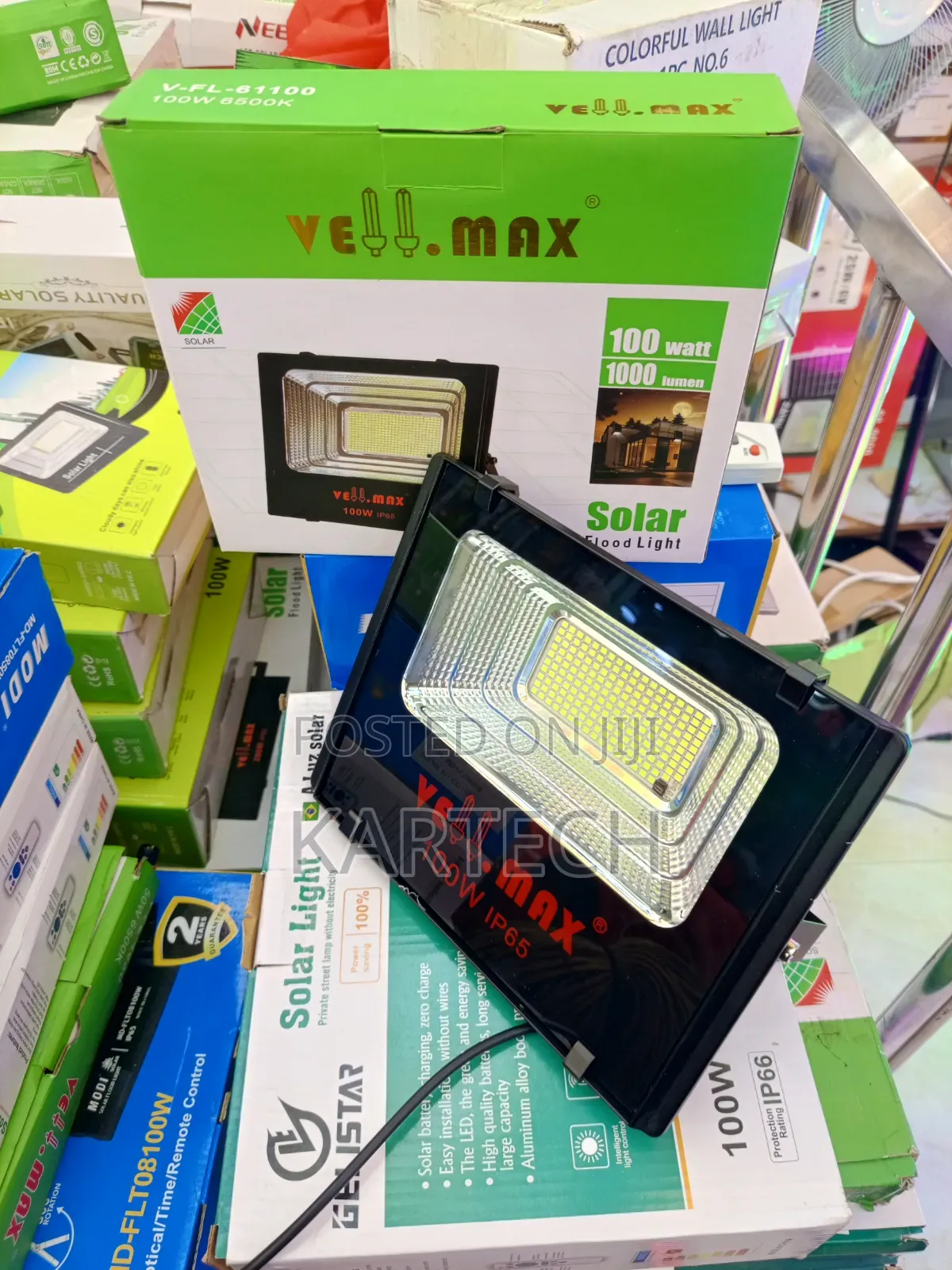 Vellmax 100w Solar Floodlight With High-Brightness With Remote Control
