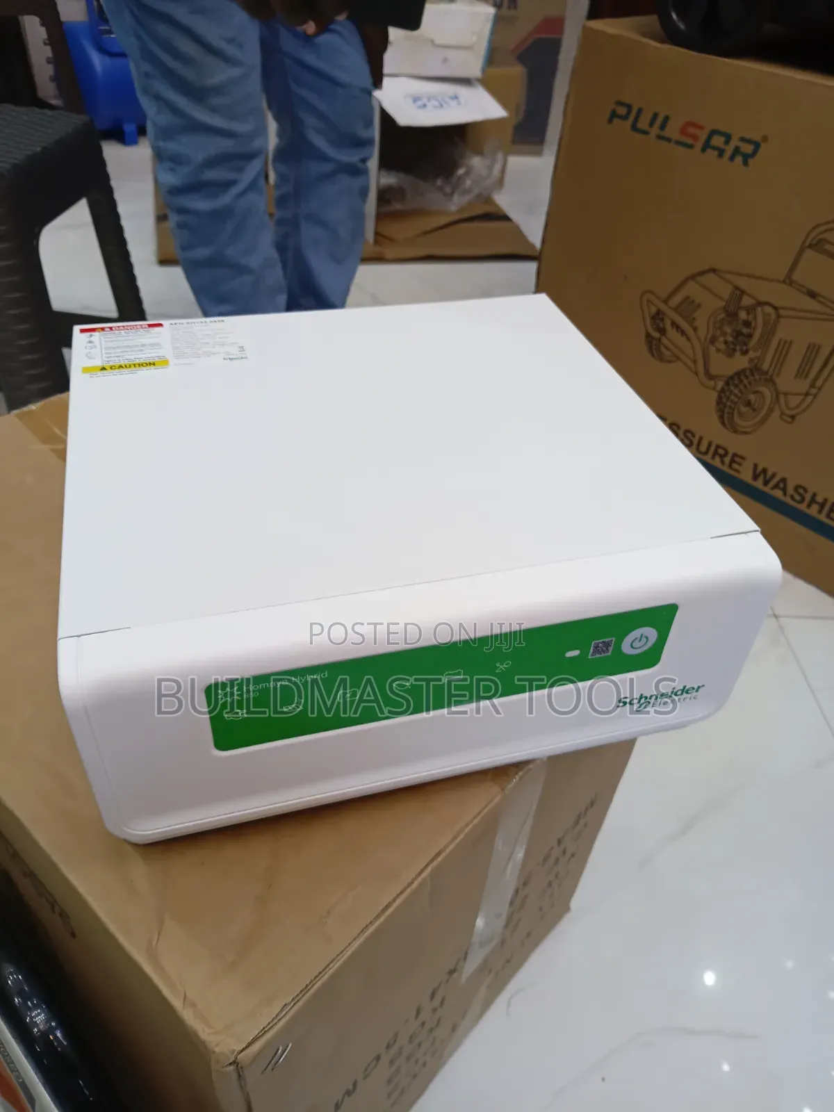 Schneider Homaya Hybrid Solar Inverter
